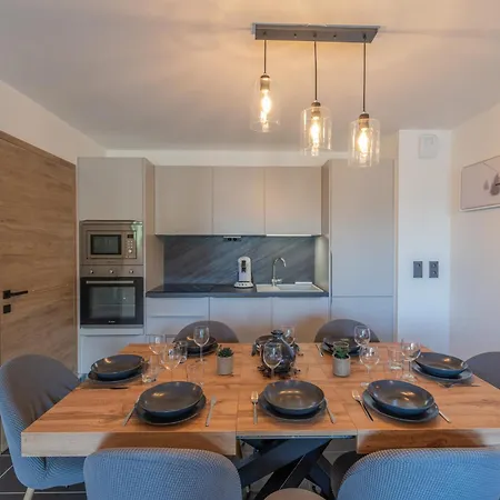 Apartmán Spacieux Proche Des Pistes Avec Garage Et Wifi A 1650 - Fr-1-563-112 Courchevel